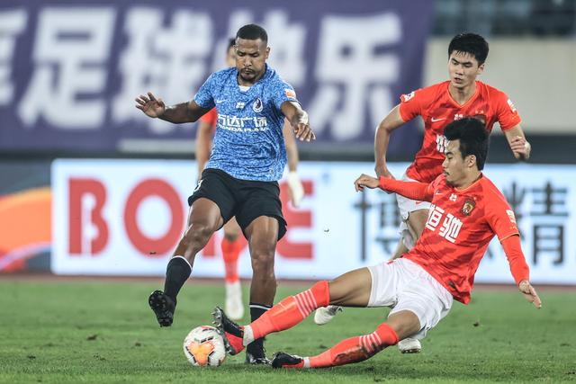 CBA季前赛：浙江浙商证券击败长白山恩都里